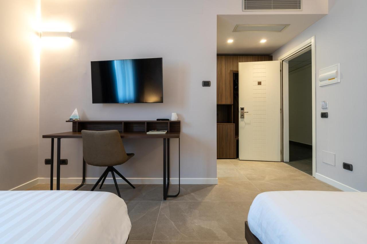 Hotel Ulivi ปาราติโค ภายนอก รูปภาพ