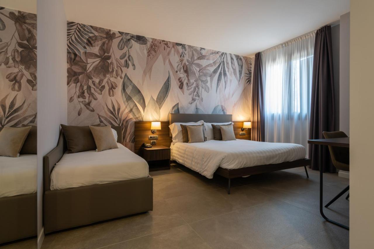 Hotel Ulivi ปาราติโค ภายนอก รูปภาพ