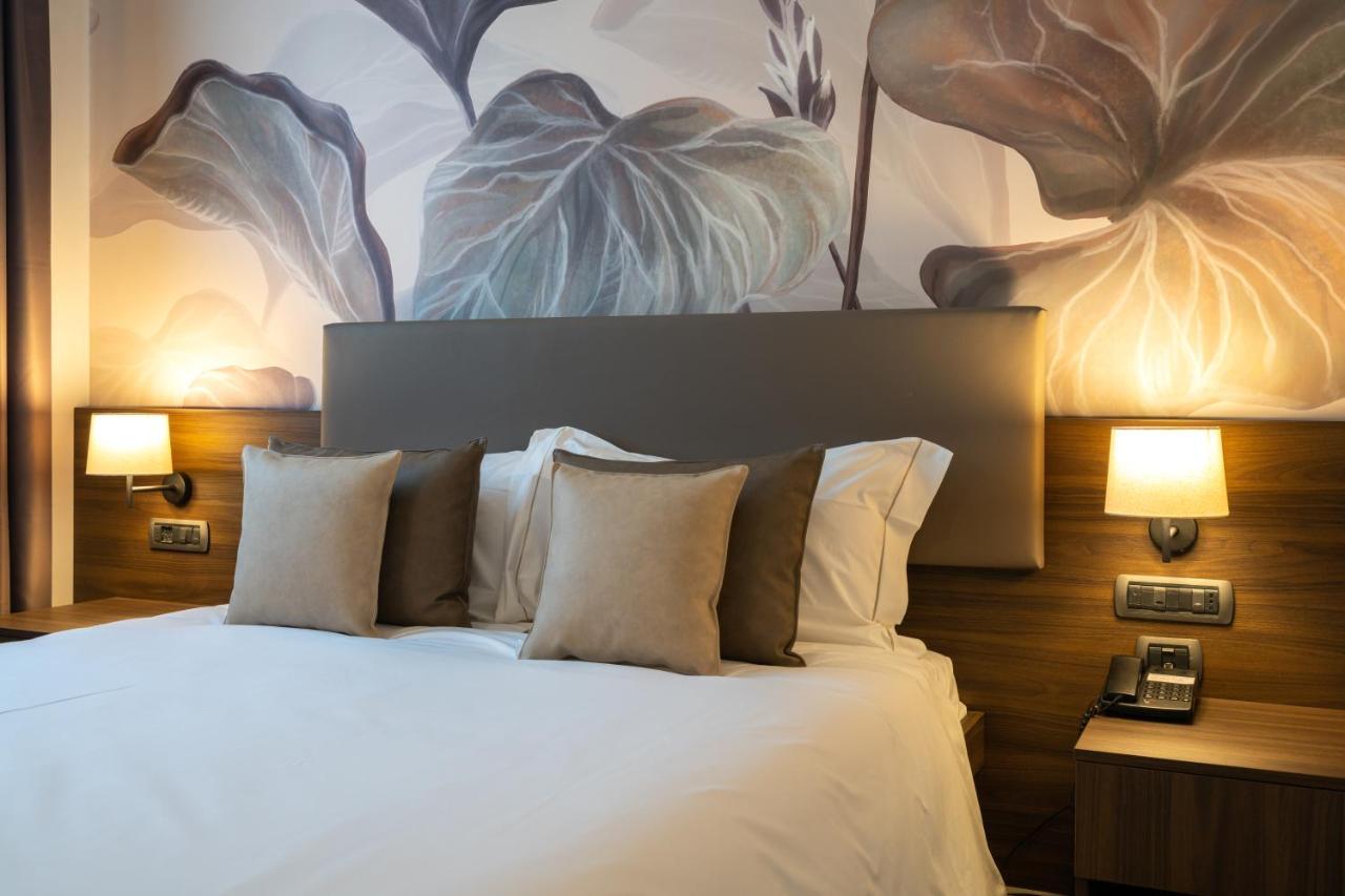 Hotel Ulivi ปาราติโค ภายนอก รูปภาพ